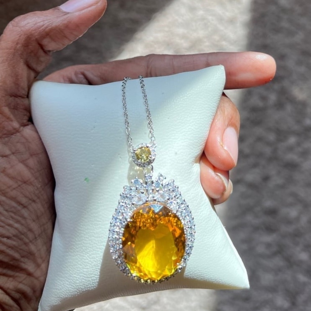 Women's Yellow Diamond finish Pear Shaped topaz shade 7.8 ct pendant necklace